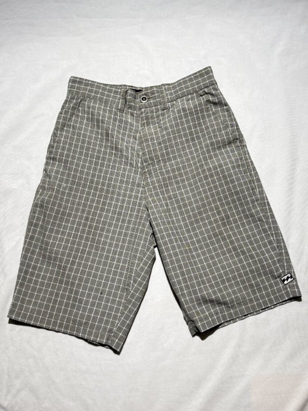 Billabong Hybrid Mens Shorts 28 Gray Check 10 Inch inseam Beach Surf Skate